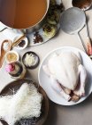 Ингредиенты для вьетнамской еды на столе, вид сверху — стоковое фото