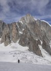 Альпинист на леднике, Мер-де-Глас, Монблан, Франция — стоковое фото
