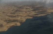 Вид на затененные дюны — стоковое фото