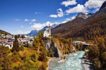 Scuol town and river valley, Engadin, Switzerland — Stock Photo