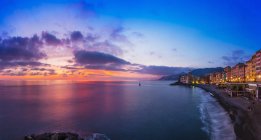 View of coastline at sunset — Stock Photo