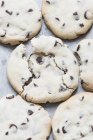 Close up shot of fresh baked chocolate chip cookies — Stock Photo