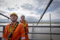 Портрет работников моста на подвесном мосту, Хамбер Бридж, Великобритания — стоковое фото