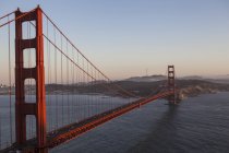 Elevated view of Golden Gate bridge over San Francisco Bay, San Francisco, California, USA — Stock Photo