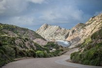 Vue panoramique sur la route côtière, Cagliari, Sardaigne, Italie — Photo de stock