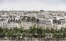 Vista desde el centro Georges Pompidou, París, Francia - foto de stock