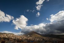 View of Potosi city with Cerro Rico in background, Southern Altiplano, Bolivia, South America — Stock Photo