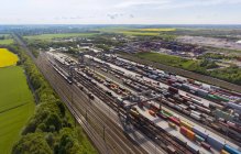 Vista del transporte de mercancías por ferrocarril, Munich, Baviera, Alemania - foto de stock