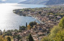 Villaggio di Gravedona sul Lago di Como, Lombardia, Italia — Foto stock