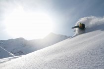 Чоловік на лижах у Кухтай (Тіроль, Австрія). — стокове фото