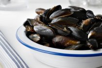 Close up shot of mussels bowl — Stock Photo