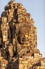Faccia di Buddha gigante al Tempio di Bayon — Foto stock