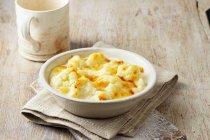 Cauliflower baked with cheese — Stock Photo