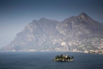 Lago Iseo, Lombardía - foto de stock