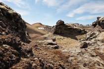 Formações rochosas na paisagem — Fotografia de Stock
