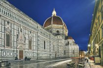 Vue de la cathédrale de Florence la nuit, Florence, Italie — Photo de stock