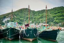 Barcos en el agua, Tai O, Hong Kong - foto de stock