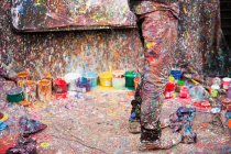 Artist and splattered paint, San Telmo, Buenos Aires, Argentina — Stock Photo
