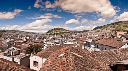 Old town and El Panecillo — Stock Photo
