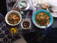 Assiettes de nourriture turque — Photo de stock