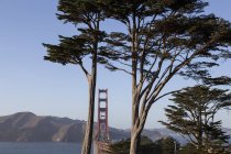 Elevated detail of Golden Gate bridge over San Francisco Bay, San Francisco, California, USA — Stock Photo