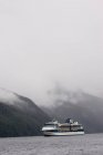 Distant view of Cruising on Inside Passage — Stock Photo