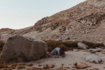 Dome tent in rocky landscape, Mineral King, Sequoia National Park, California, USA — Stock Photo