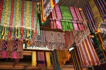 Tais no mercado em dili timor leste — Fotografia de Stock