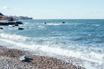 Vagues de mer sur la plage — Photo de stock