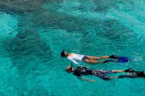 Snorkelers no Mar das Caraíbas — Fotografia de Stock