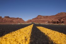 View of Highway 95 near Hite, Utah, USA — Stock Photo