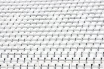 Sedili vuoti dello stadio, scatto astratto full frame — Foto stock