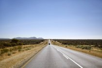 Ландшафт і прямі шосе, Намібія, Африка — стокове фото