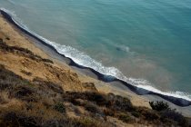 Costa oceanica e acqua turchese — Foto stock