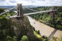 Clifton Suspension bridge, Avon Gorge and River Avon, Bristol, Reino Unido - foto de stock