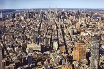 Высокоугольный город из Обсерватории One World Trade, Нью-Йорк, США — стоковое фото
