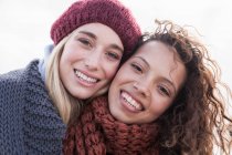 Portrait of two young female friends at beach, Western Cape, South Africa — Stock Photo