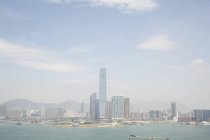 Вид из центра вниз на Коулун, Гонконг — стоковое фото
