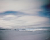 Світлові Місячна Сніг накривав краєвид на полярну ніч, Фіннмарк, Норвегія — стокове фото