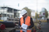 Road construction engineer with papers, Hannover, Germany — Stock Photo