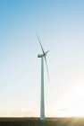 Turbina eólica em campo, Zeewolde, Flevoland, Países Baixos, Europa — Fotografia de Stock