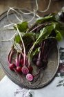 Overhead view of fresh beetroot on tray — Stock Photo