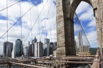 Бруклінський міст і Нью-Йорк skyline, Нью-Йорк, Нью-Йорк, США — стокове фото