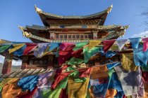 Монастырь Ганден Самцелинг, Шангри-Ла Каунти, Юньнань, Китай — стоковое фото