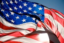 Bandiera americana sul vento — Foto stock