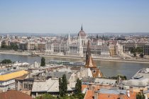 Угорський парламент і річка Дунай, Будапешт, Угорщина — стокове фото