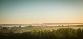Мбаппе вид на пейзаж на восходе солнца, Федес, Миди-Пьес, Франция — стоковое фото