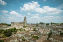 Blick auf die monolithische Kirche, Saint-Emilion, Aquitanien, Frankreich — Stockfoto