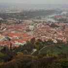 Vista dall'alto della Torre Petrin, Praga, Repubblica Ceca — Foto stock