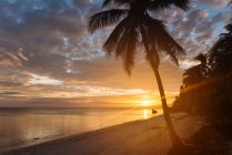 Anda Beach ao pôr do sol, Bohol Island, Visayas, Filipinas — Fotografia de Stock